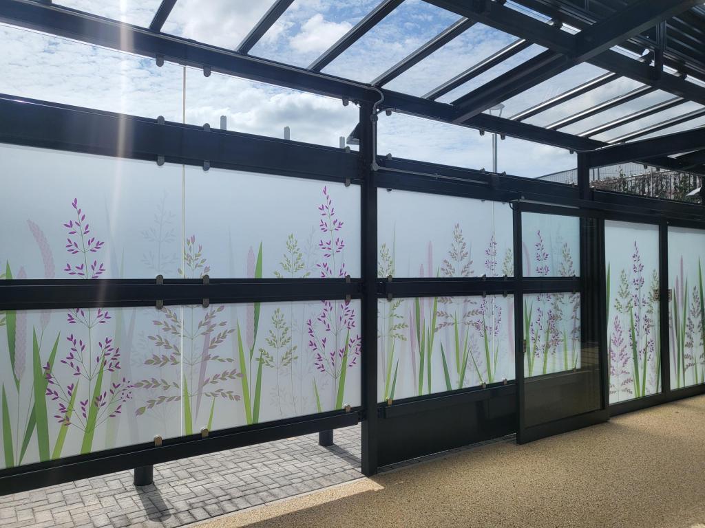 Sable&Hawkes has over 20 years’ experience delivering environment design projects for NHS development, arts and charitable teams. We design and deliver everything from whole wards to single rooms – integrating artwork, interior design, digital elements and wayfinding – and manage the full process from strategy to installation.