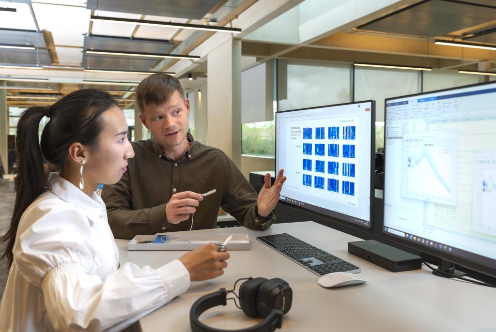 Closing the loop in neuromodulation