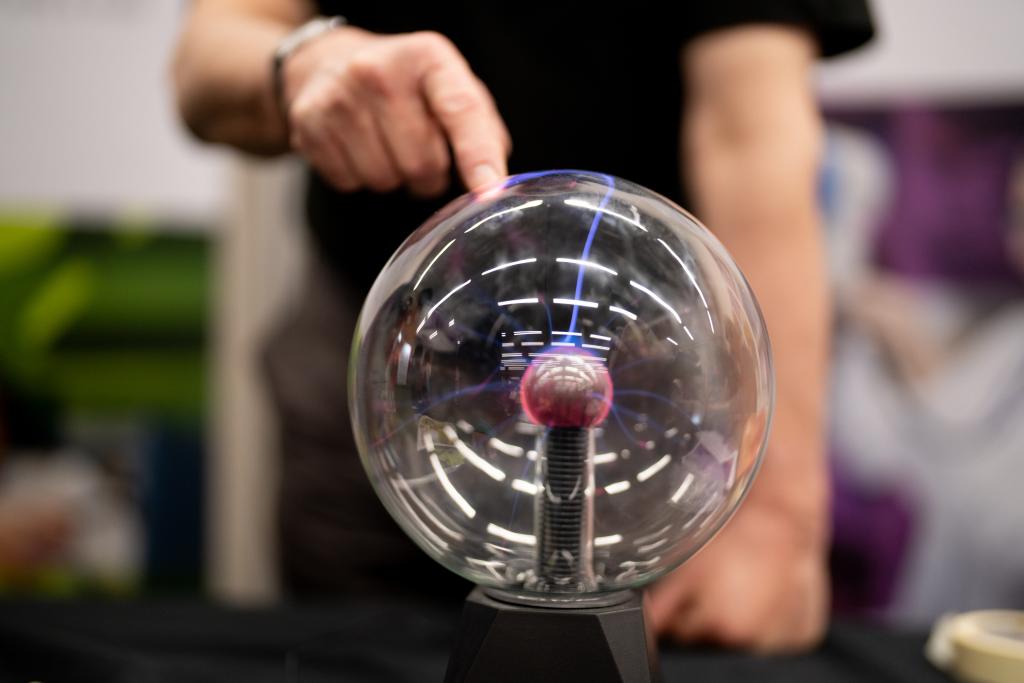 dome with electrical current 