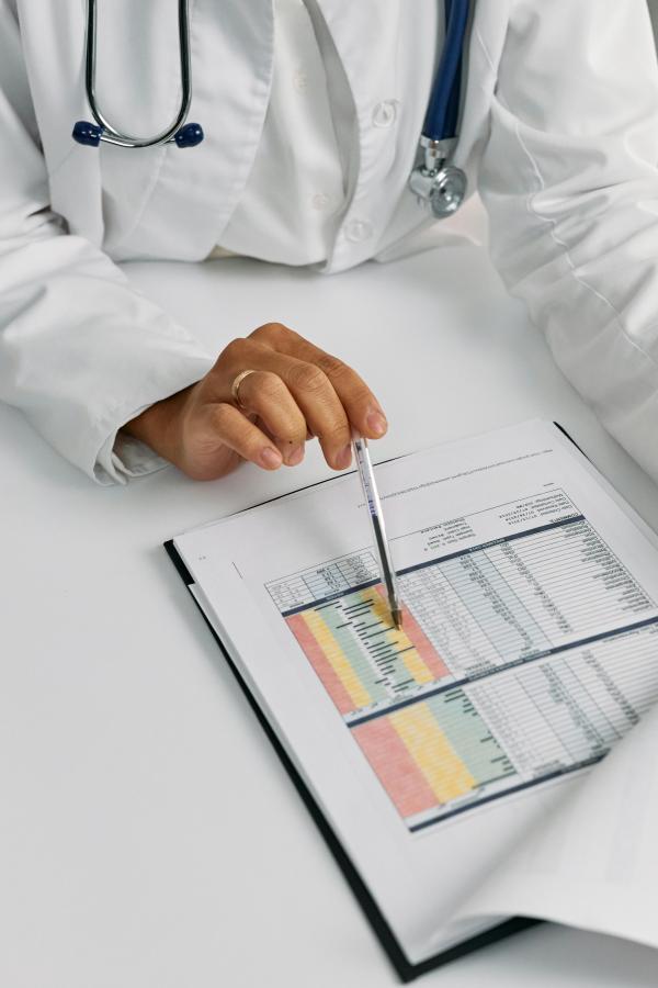 Dr pointing to data 