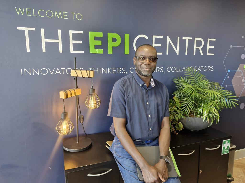Dr Shola Adeyemi 