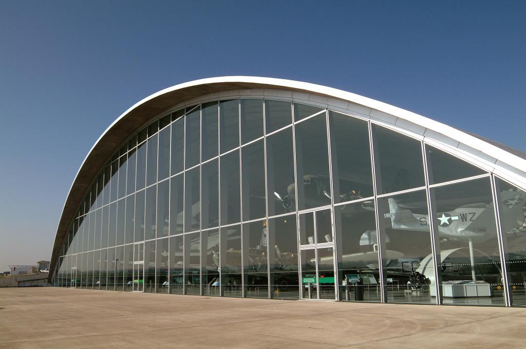 Meet Cambridge Venue Showcase: IWM Duxford Cambridge