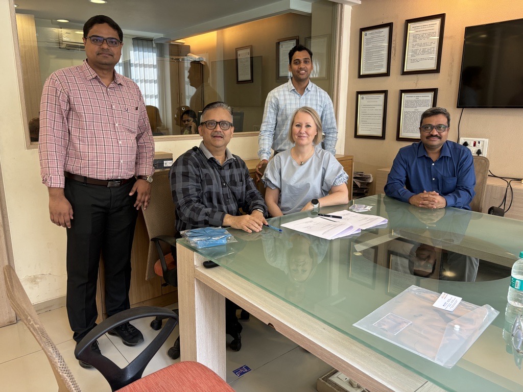 Signing the research agreement at ICT Mumbai  Standing left to right: Prof Manishkumar Yadav, Chemical Engineering Department, ICT and Ankur Pandey Sales Development Manager, H.E.L India Seated left to right: Prof. Anand Patwardhan; Head of Chemical Engineering Department, ICT; Louise Madden, CEO of H.E.L Group; Prof. Virendra Rathod, Former Head of Chemical Engineering Department, ICT