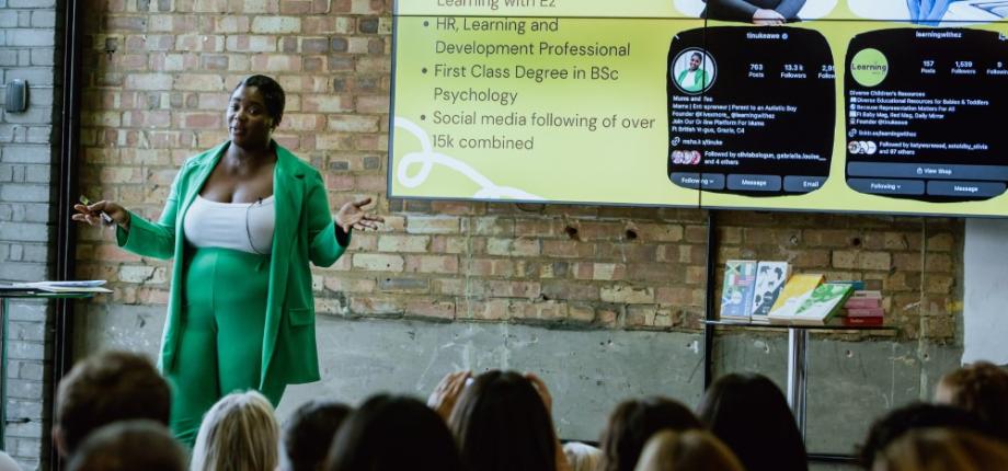 Allia Impact Accelerator Programme - Founder pitching. 