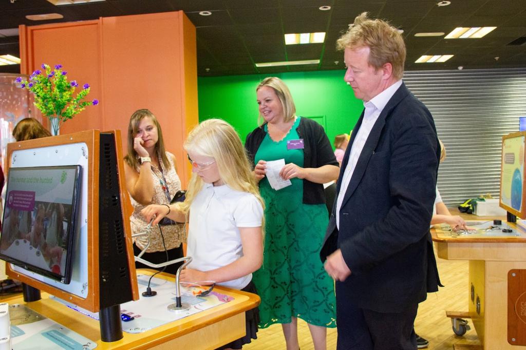 Mayoral of Cambridge with school children 
