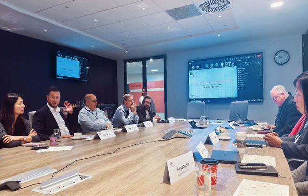 Tim Fassam, Director of Public Affairs at Phoenix Group and Trustee of the ILC, chaired the round table 