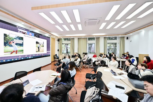 School leaders in Pudong participating in Session Four of the EFEC–PIED leadership development programme.