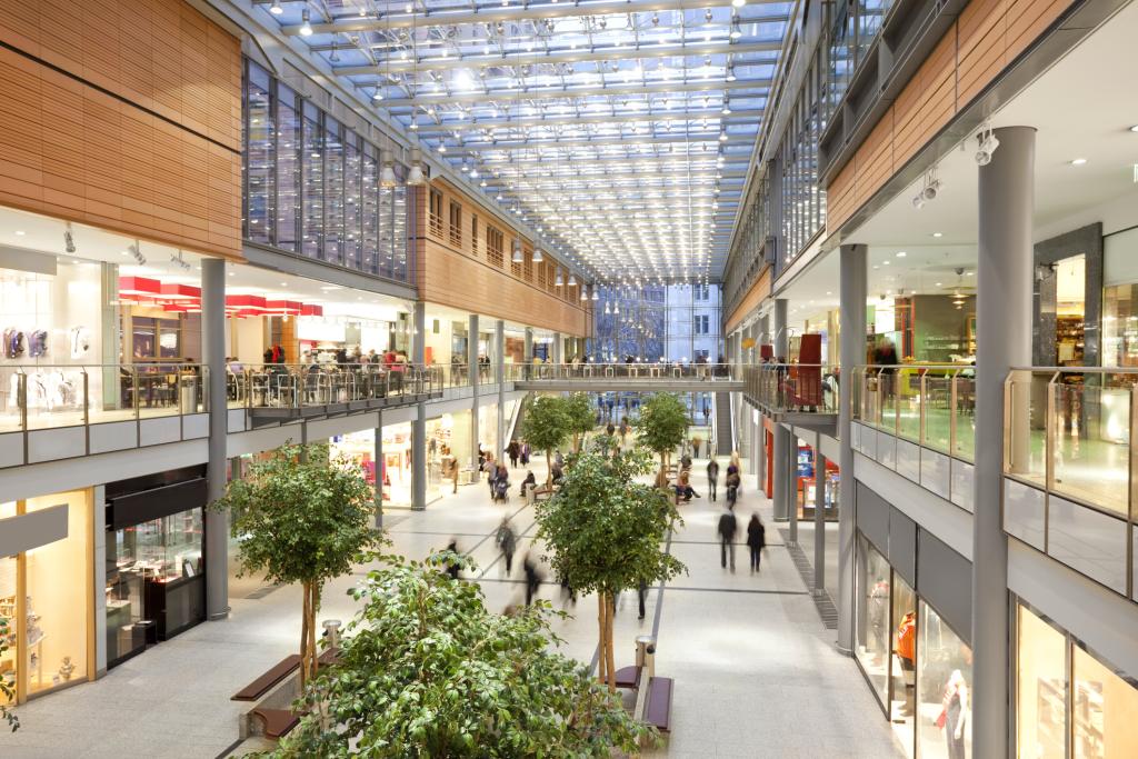 Retail shopping park