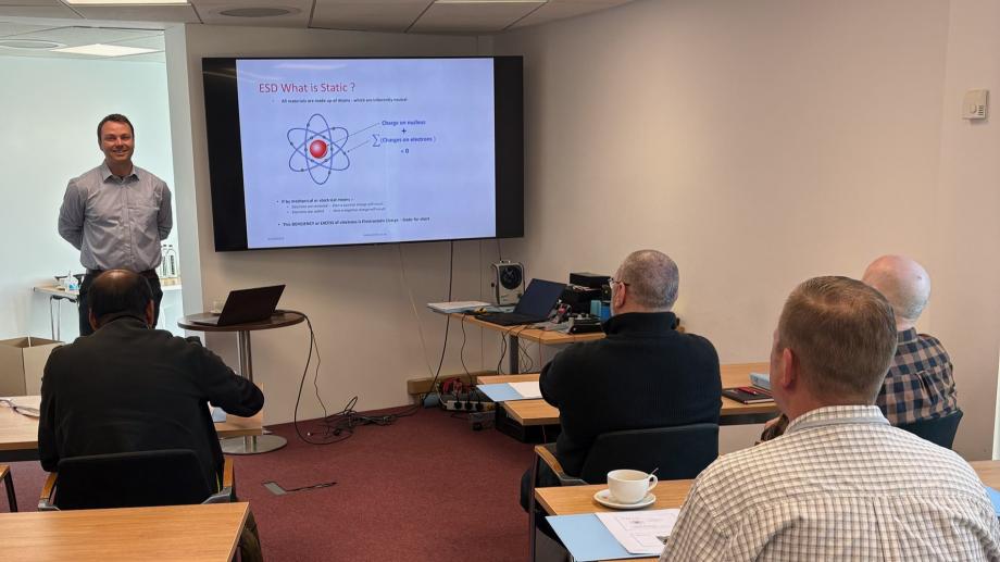 Teknis ESD training 