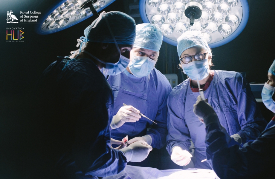 Women and men surgeons in operating room