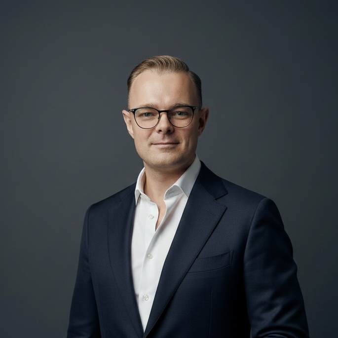 Portrait of Ben Cook