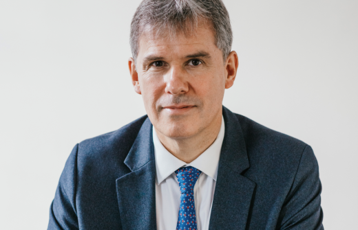 Dr Rod Mackenzie 