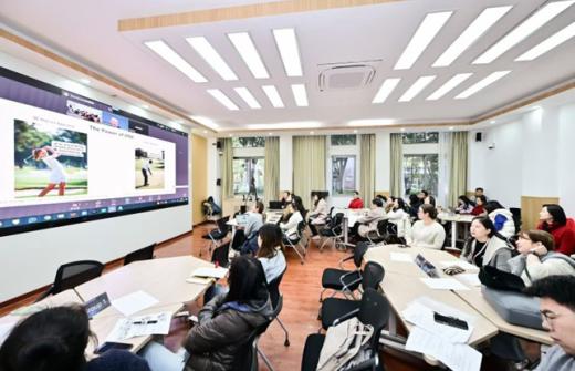 School leaders in Pudong participating in Session Four of the EFEC–PIED leadership development programme.