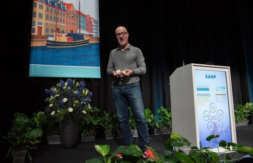 Simon presenting a lecture