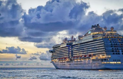 Cruise ship
