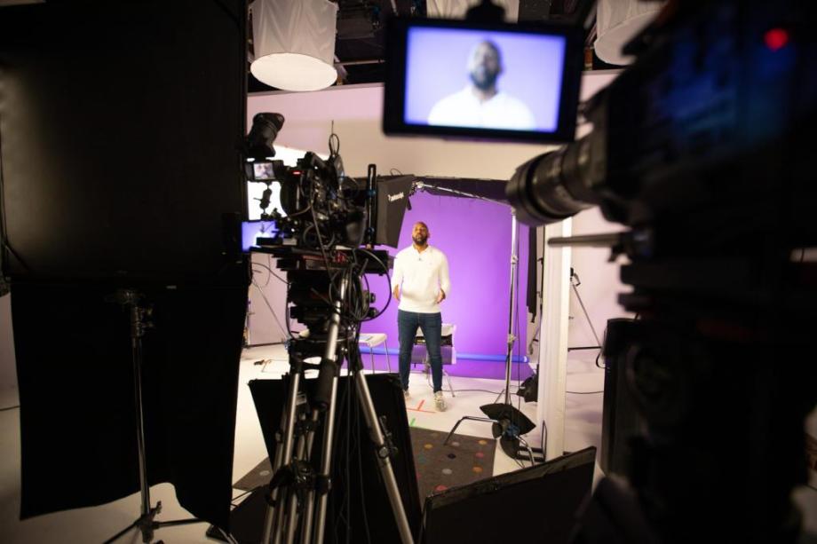 Studio live stream behind the scenes camera and lighting setup