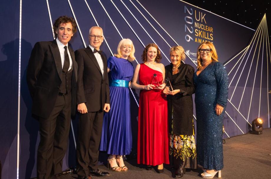 Left to right: Stephen Mangan, David Sales, Tina Cronin, Nicola Bacon (Energus), Simone Robinson, Tricia Austin (NSAN)
