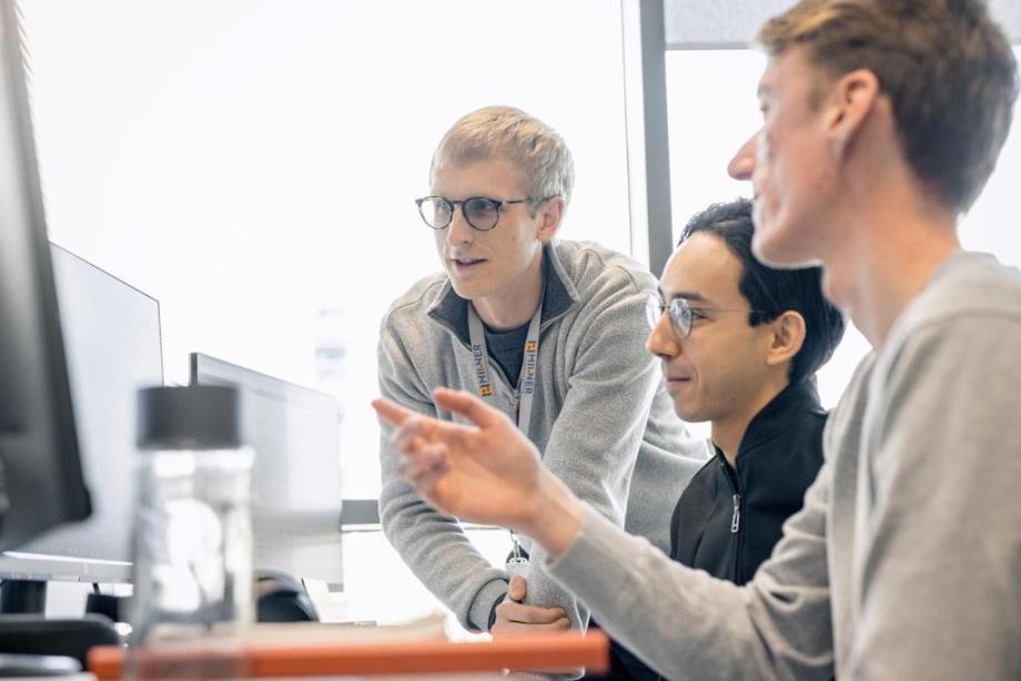 Dr Daniel Ives, CEO, Shift Bioscience (Left), Lucas Camillo, Head of Machine Learning, Shift Bioscience (Middle), Dr Brendan Swain, CSO and Founder, Shift Bioscience (Right)