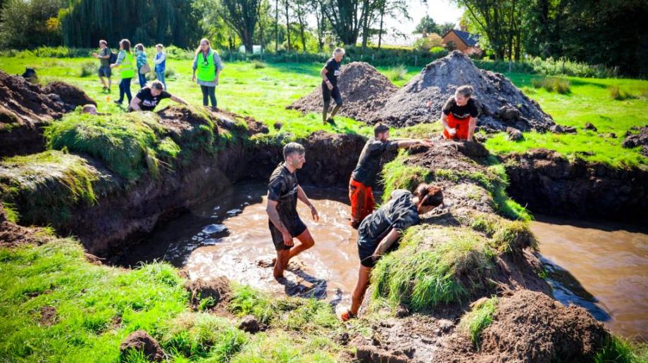 East Anglian Air Ambulance’s thrilling Only The Brave multi-obstacle mud challenge has once again proved a huge success