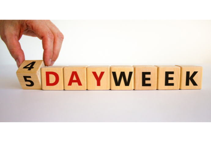 4 day week sign 