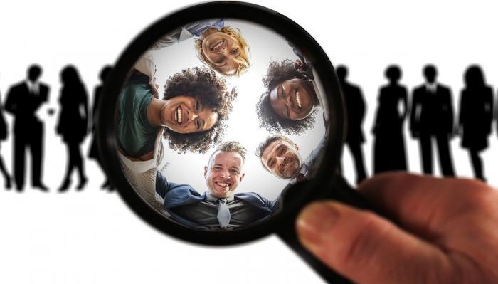 magnifier homing on a group in a line up of people