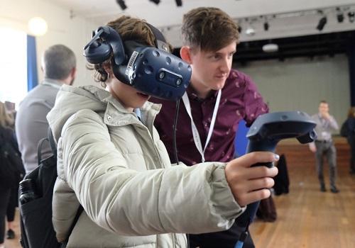 Looking into virtual reality_ Form the Future connects young people to a world of career possibilities