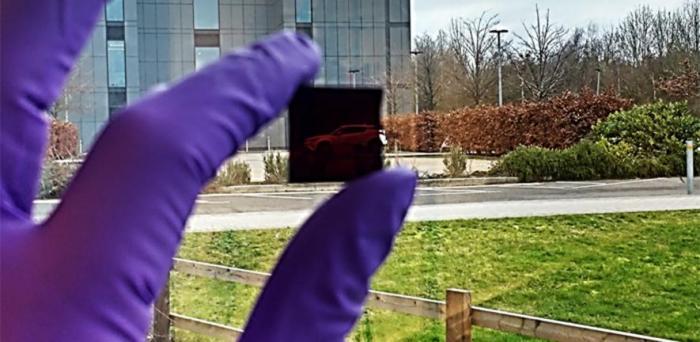   Perovskite solar cell with oxide coating  Credit: Rob Jagt